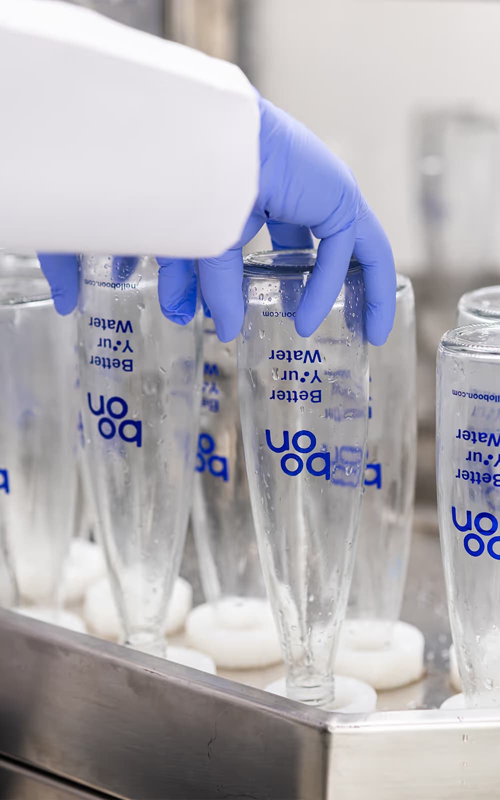Automatic bottle washing on the Refill Ultra